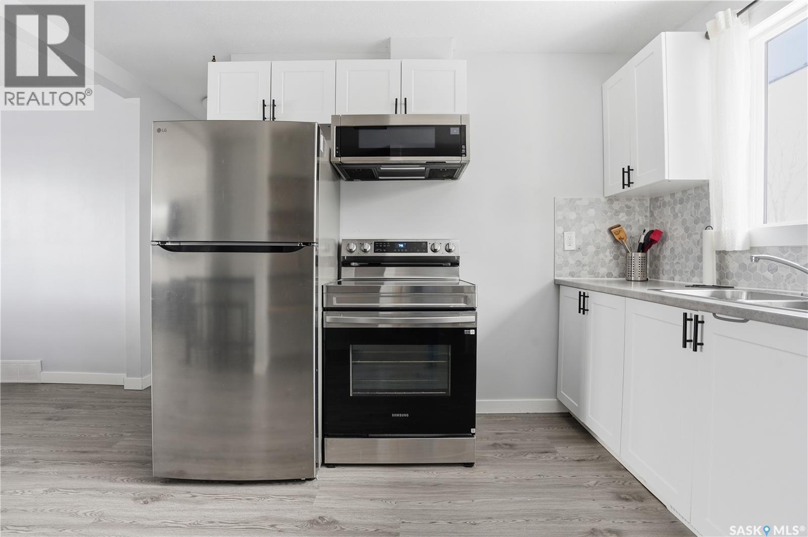 68 Young Crescent, Regina, Saskatchewan  S4N 4K8 - Photo 13 - SK032108