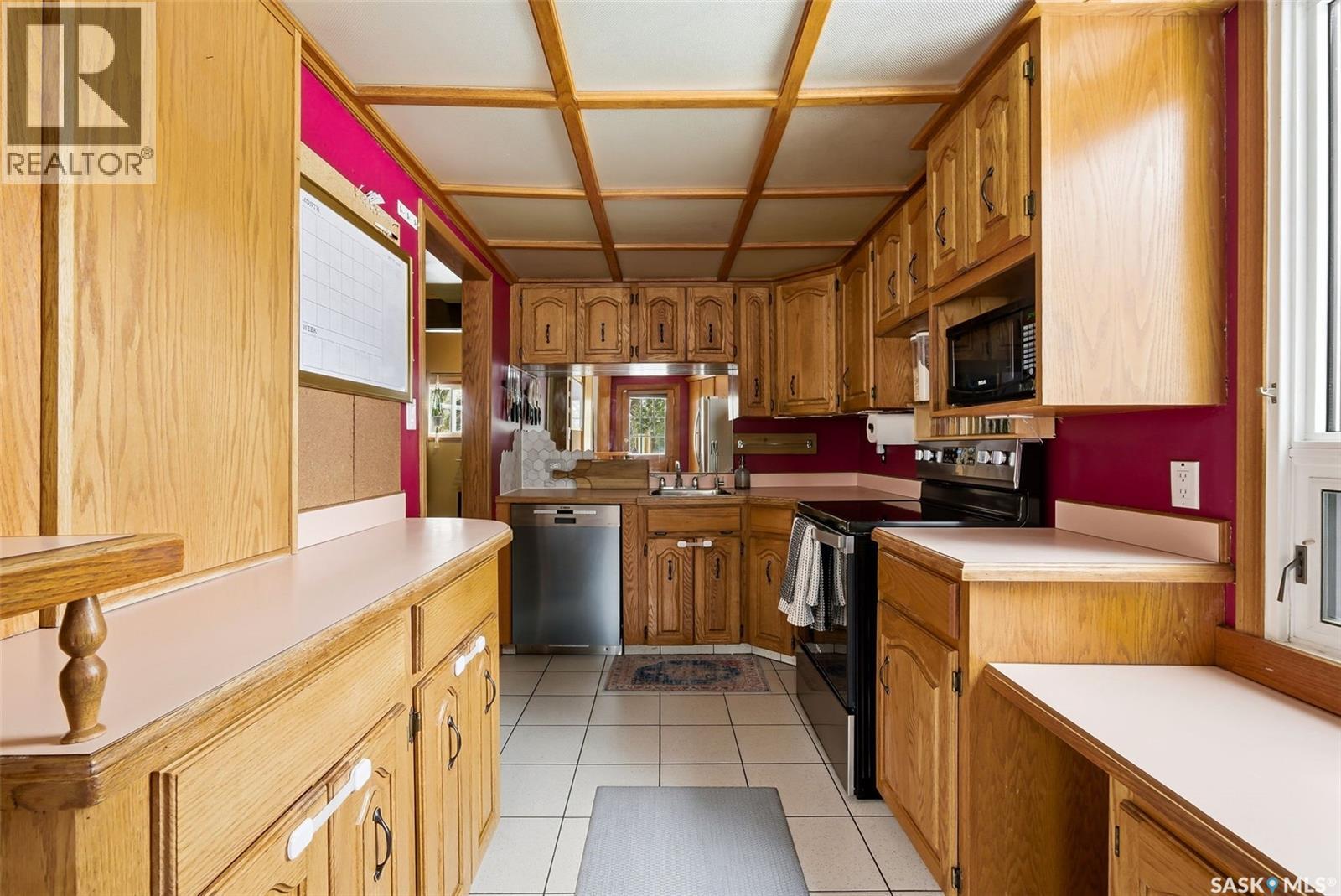 2612 Lindsay Street, Regina, Saskatchewan  S4N 3E1 - Photo 12 - SK032094