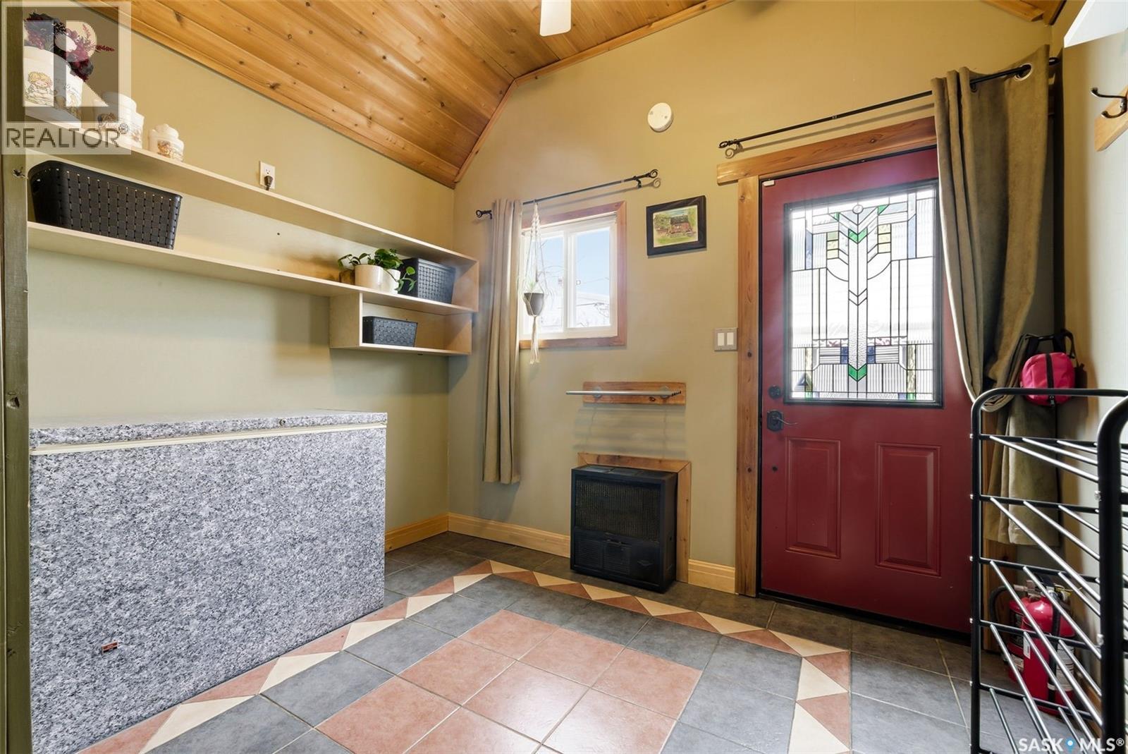 2612 Lindsay Street, Regina, Saskatchewan  S4N 3E1 - Photo 17 - SK032094