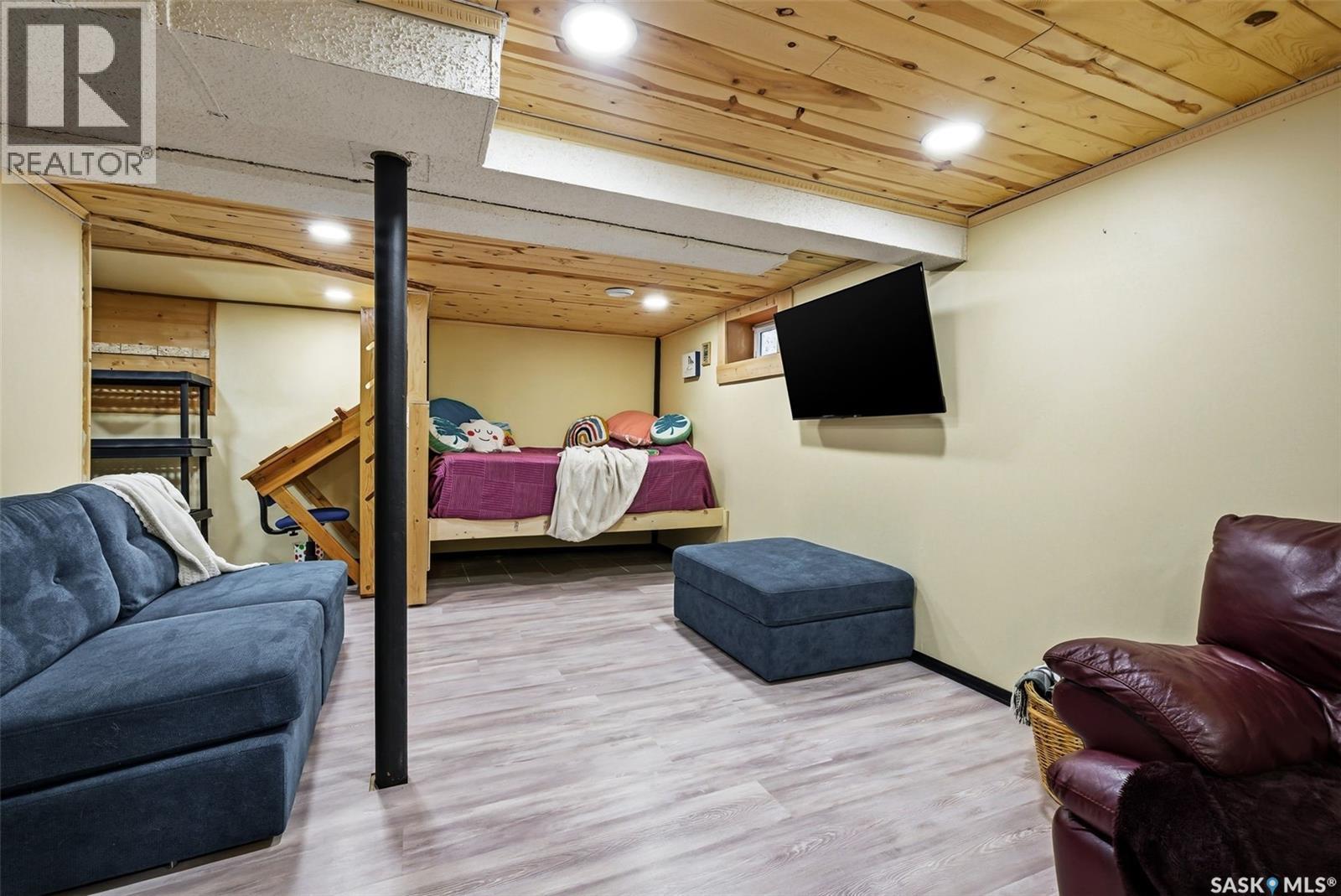 2612 Lindsay Street, Regina, Saskatchewan  S4N 3E1 - Photo 24 - SK032094