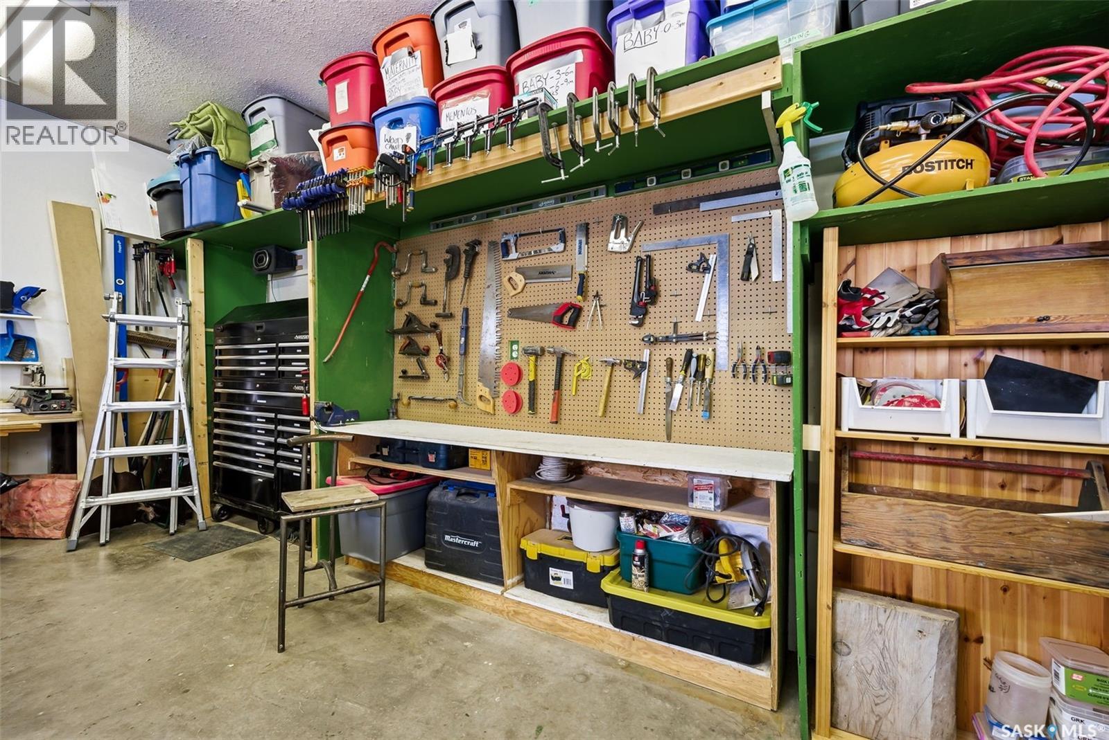 2612 Lindsay Street, Regina, Saskatchewan  S4N 3E1 - Photo 37 - SK032094