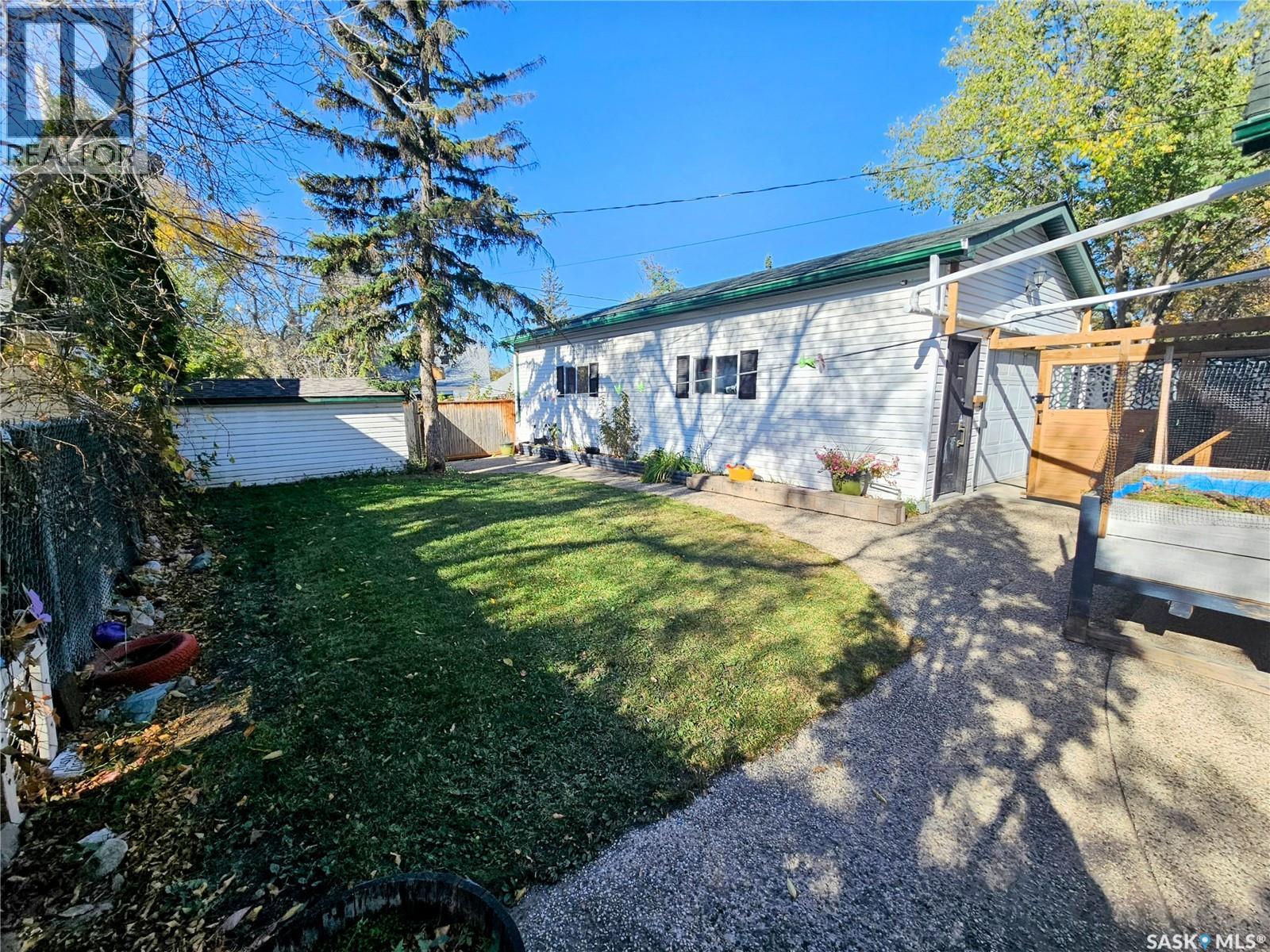 2612 Lindsay Street, Regina, Saskatchewan  S4N 3E1 - Photo 43 - SK032094