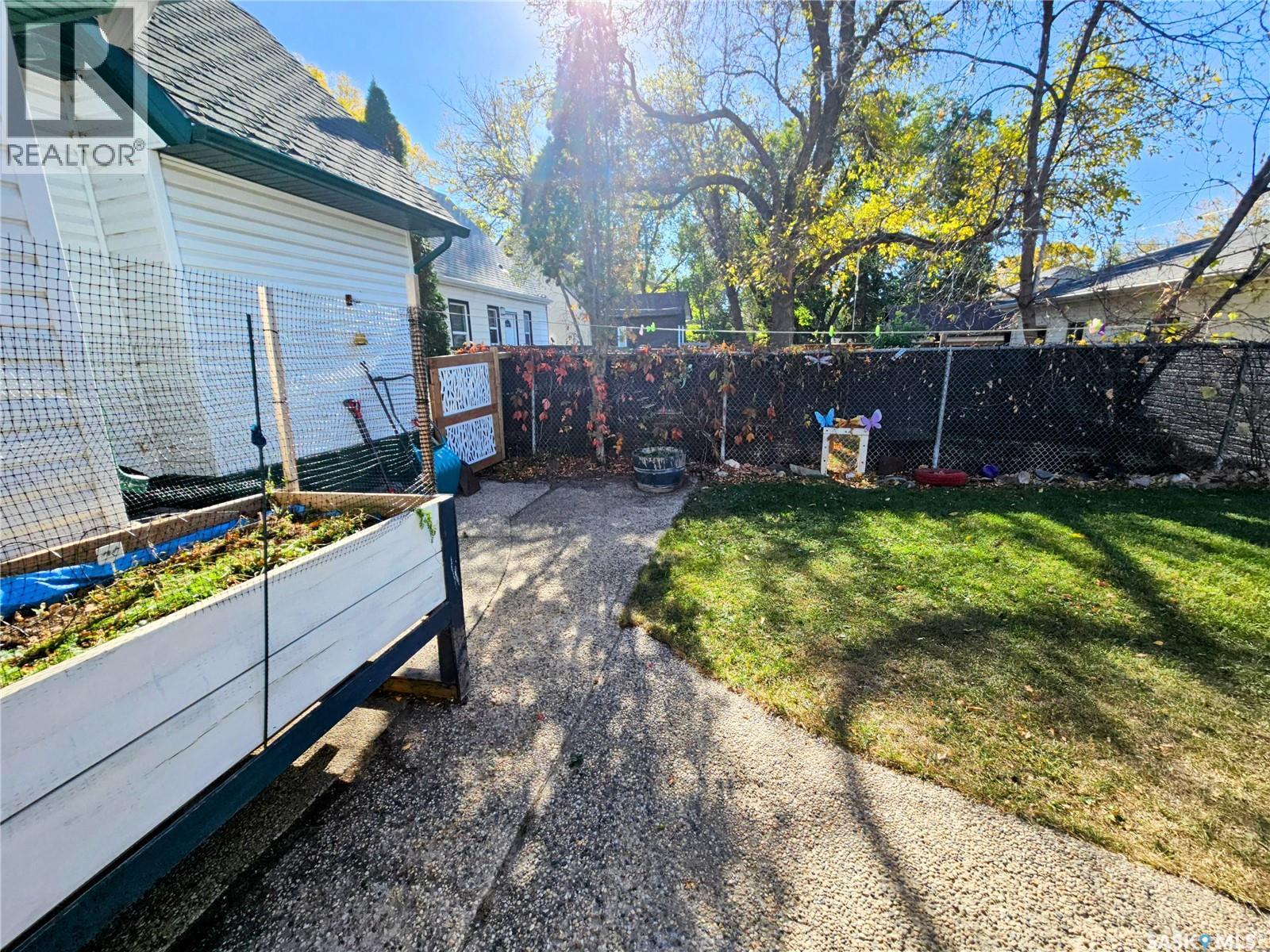 2612 Lindsay Street, Regina, Saskatchewan  S4N 3E1 - Photo 44 - SK032094