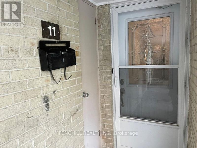 11 - 29 Four Winds Drive, Toronto, Ontario  M3J 1K7 - Photo 3 - W12959330