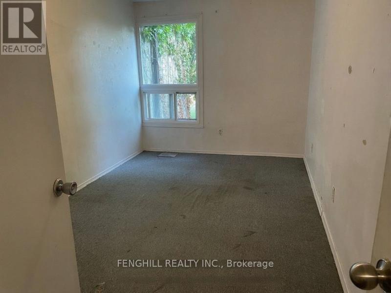 11 - 29 Four Winds Drive, Toronto, Ontario  M3J 1K7 - Photo 4 - W12959330