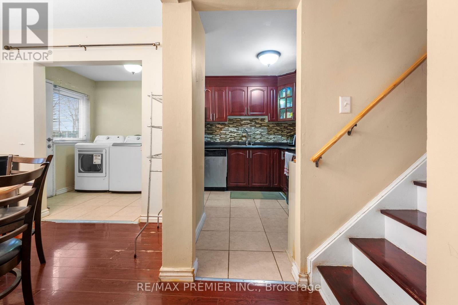 292 - 1605 Albion Road, Toronto, Ontario  M9V 1B6 - Photo 12 - W12959366