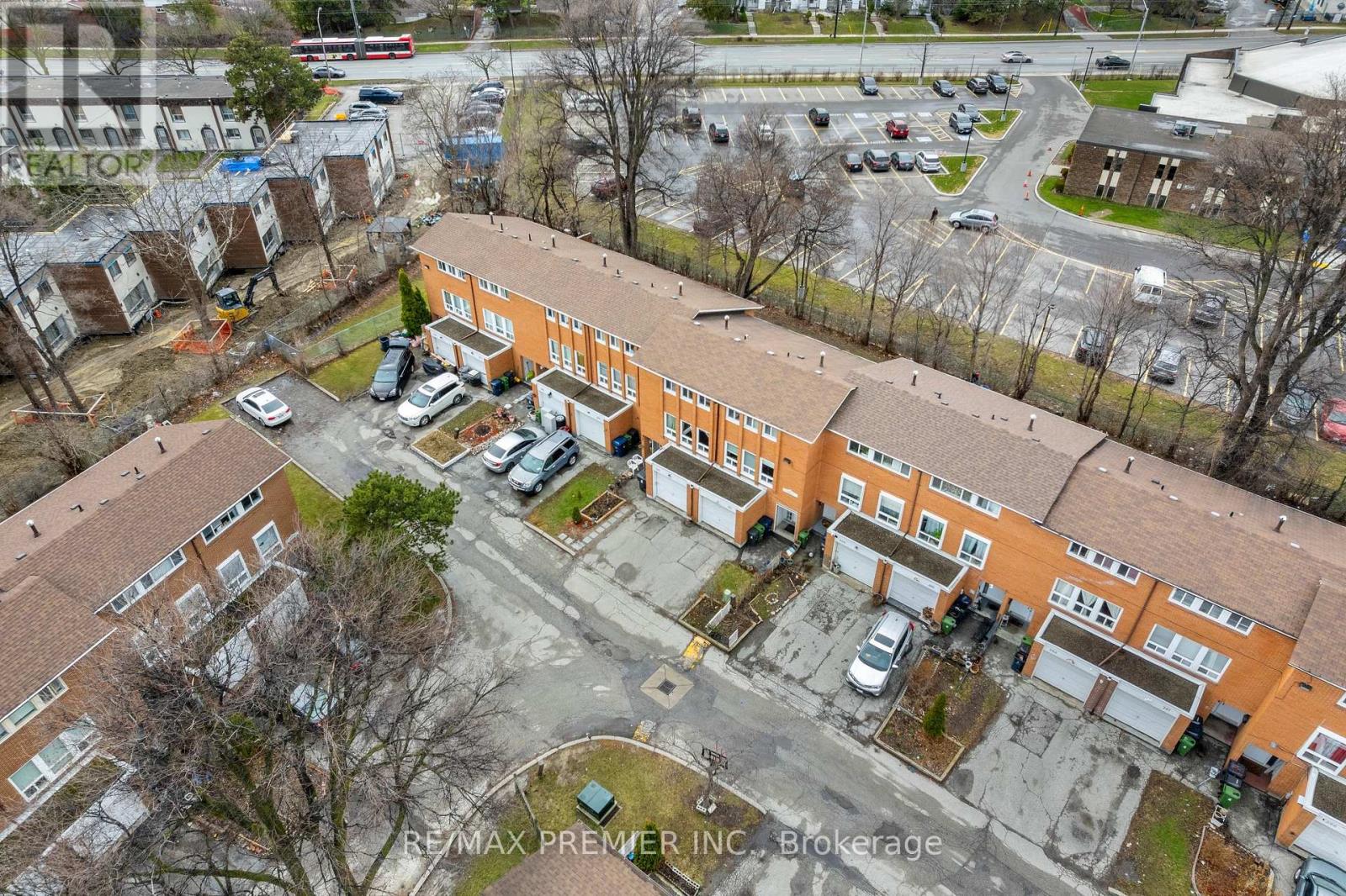 292 - 1605 Albion Road, Toronto, Ontario  M9V 1B6 - Photo 2 - W12959366