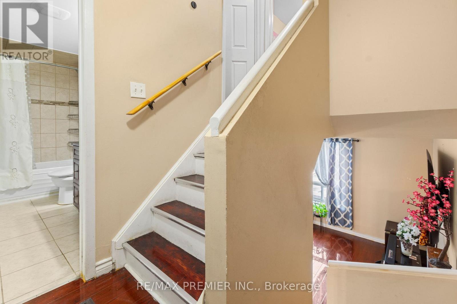 292 - 1605 Albion Road, Toronto, Ontario  M9V 1B6 - Photo 24 - W12959366