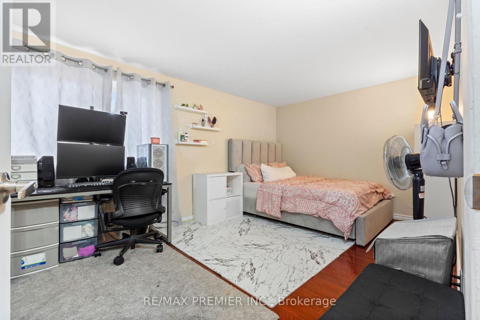 292 - 1605 Albion Road, Toronto, Ontario  M9V 1B6 - Photo 27 - W12959366