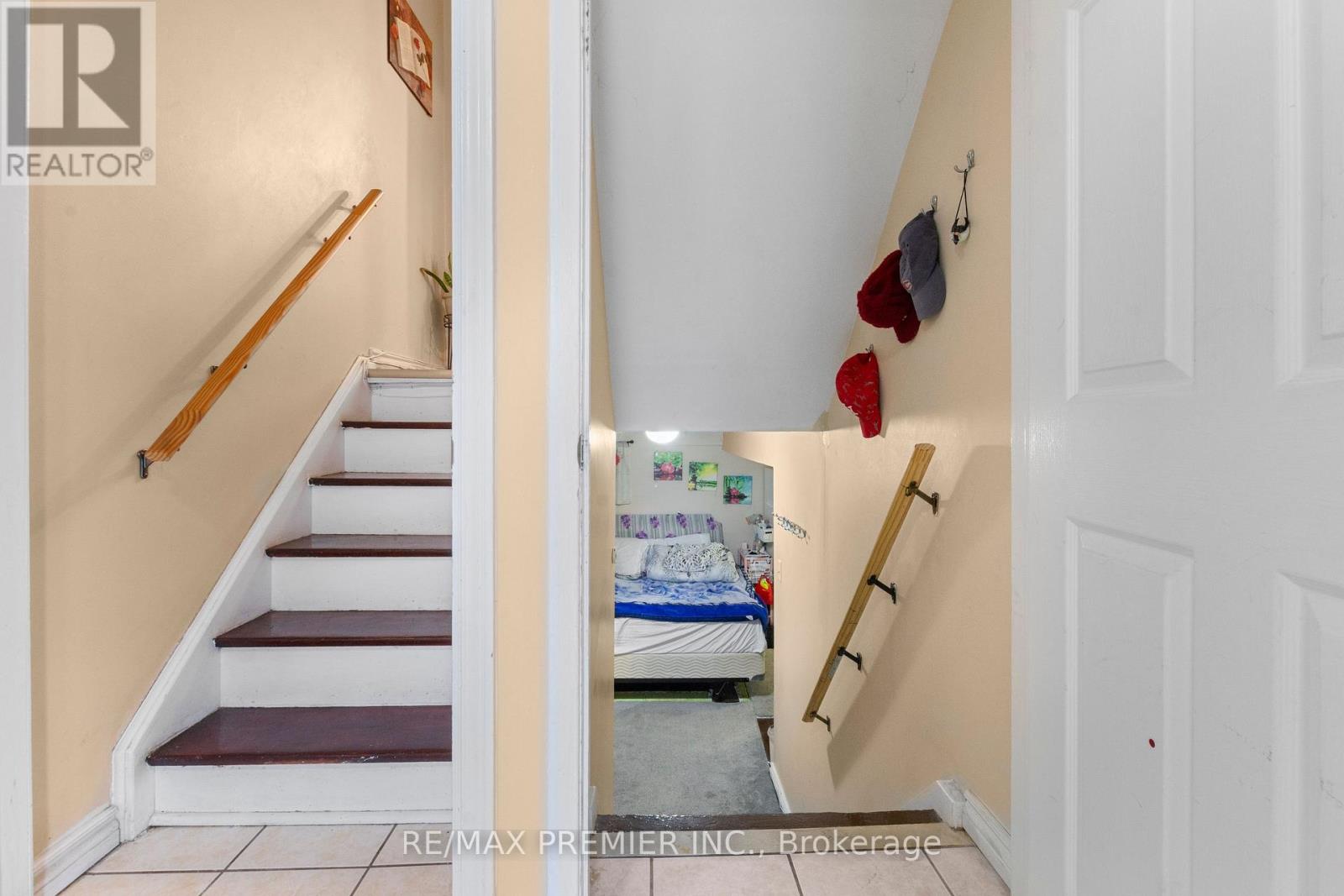 292 - 1605 Albion Road, Toronto, Ontario  M9V 1B6 - Photo 33 - W12959366