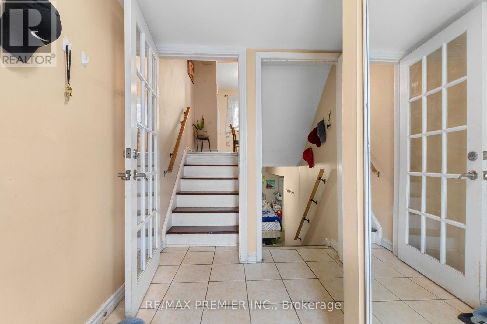 292 - 1605 Albion Road, Toronto, Ontario  M9V 1B6 - Photo 8 - W12959366