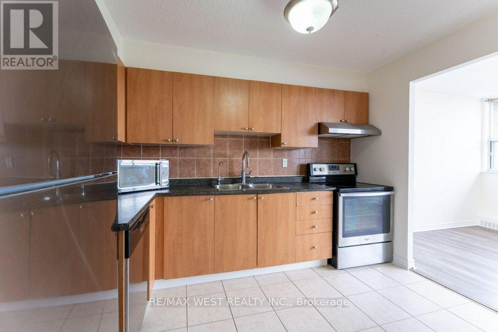 1001 - 3501 Glen Erin Drive, Mississauga, Ontario  L5L 2E9 - Photo 15 - W12959396