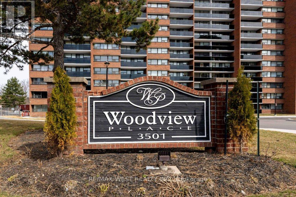 1001 - 3501 Glen Erin Drive, Mississauga, Ontario  L5L 2E9 - Photo 2 - W12959396