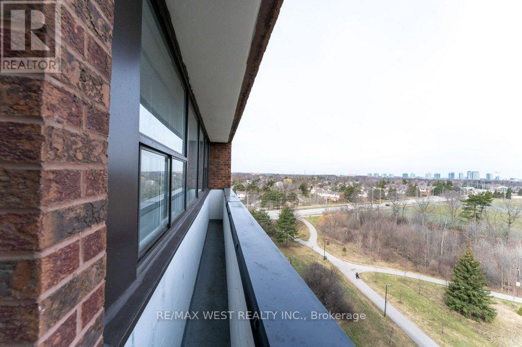 1001 - 3501 Glen Erin Drive, Mississauga, Ontario  L5L 2E9 - Photo 35 - W12959396