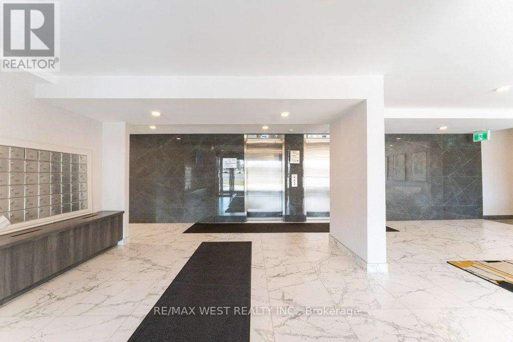 1001 - 3501 Glen Erin Drive, Mississauga, Ontario  L5L 2E9 - Photo 5 - W12959396