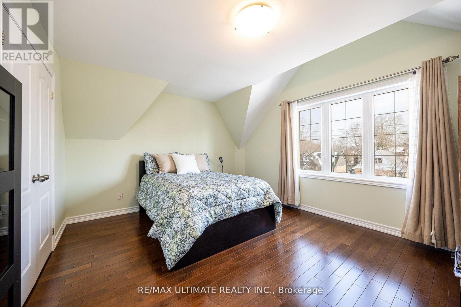 1160 Islington Avenue, Toronto, Ontario  M8Z 4S7 - Photo 29 - W12959406