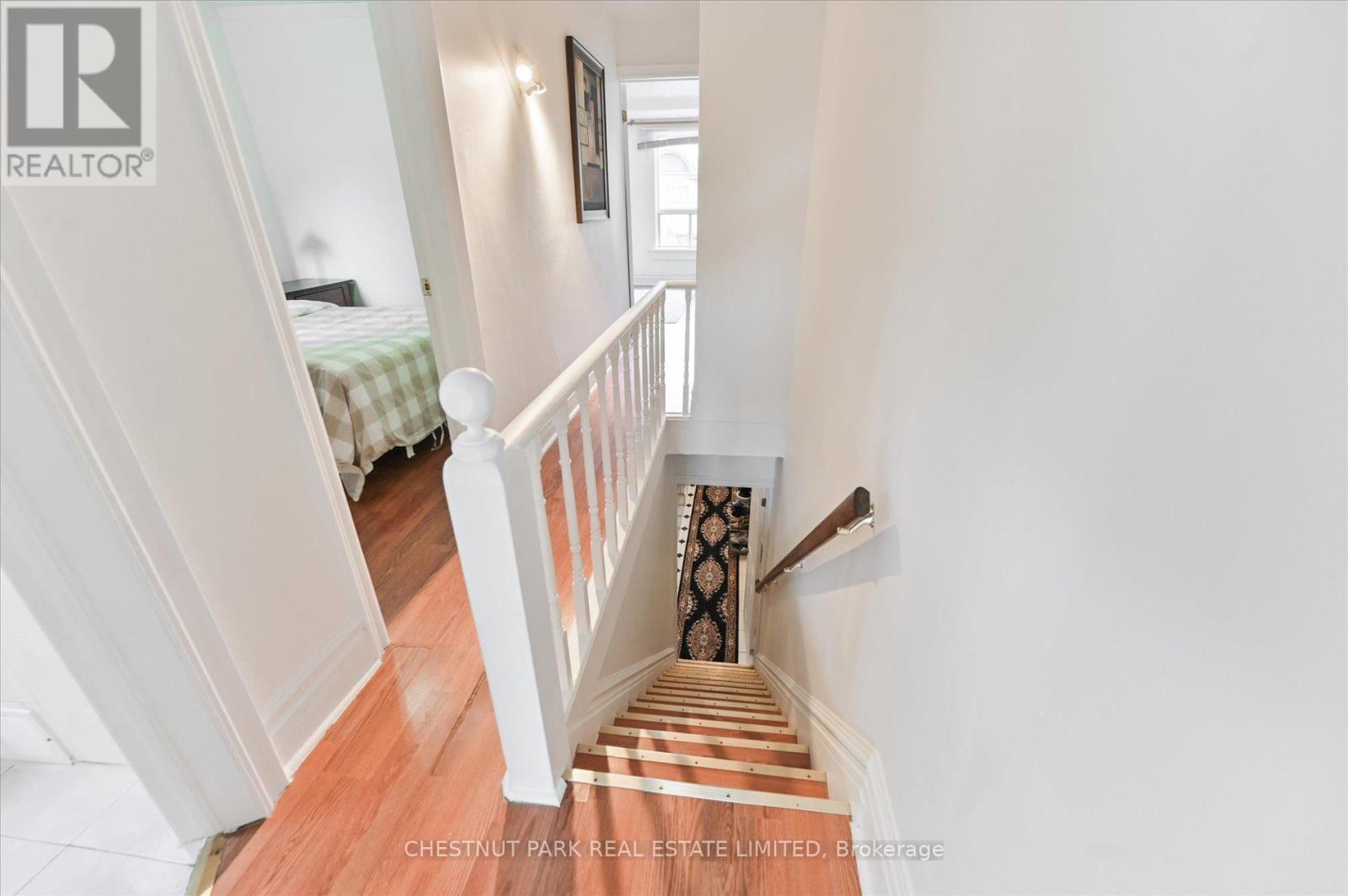 Upper - 13 Silver Avenue, Toronto, Ontario  M6R 1X9 - Photo 2 - W12959408