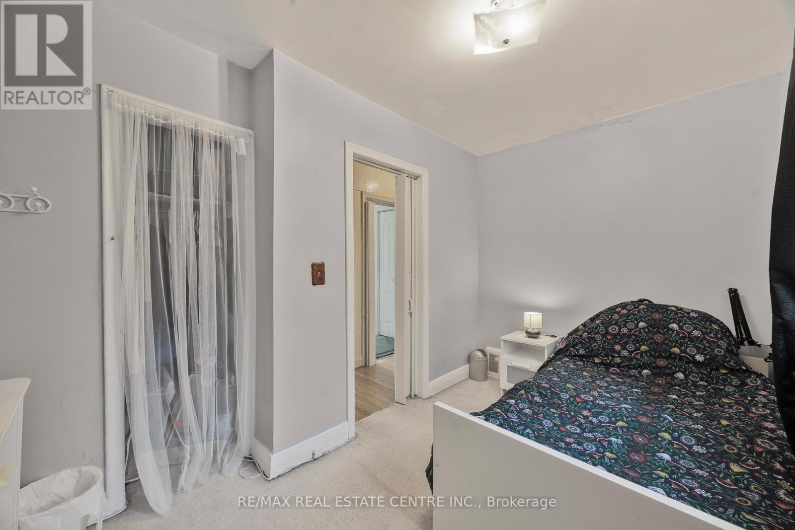 15 Cliff Street, Toronto, Ontario  M6N 4L7 - Photo 25 - W12959420