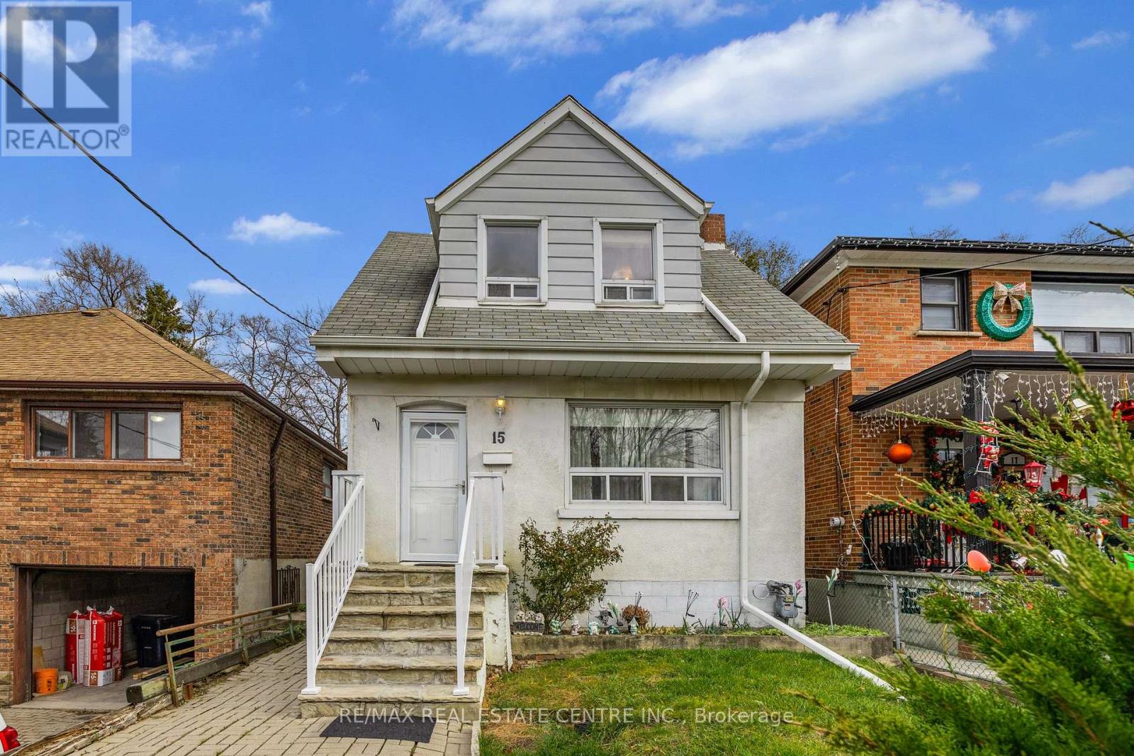 15 Cliff Street, Toronto, Ontario  M6N 4L7 - Photo 3 - W12959420