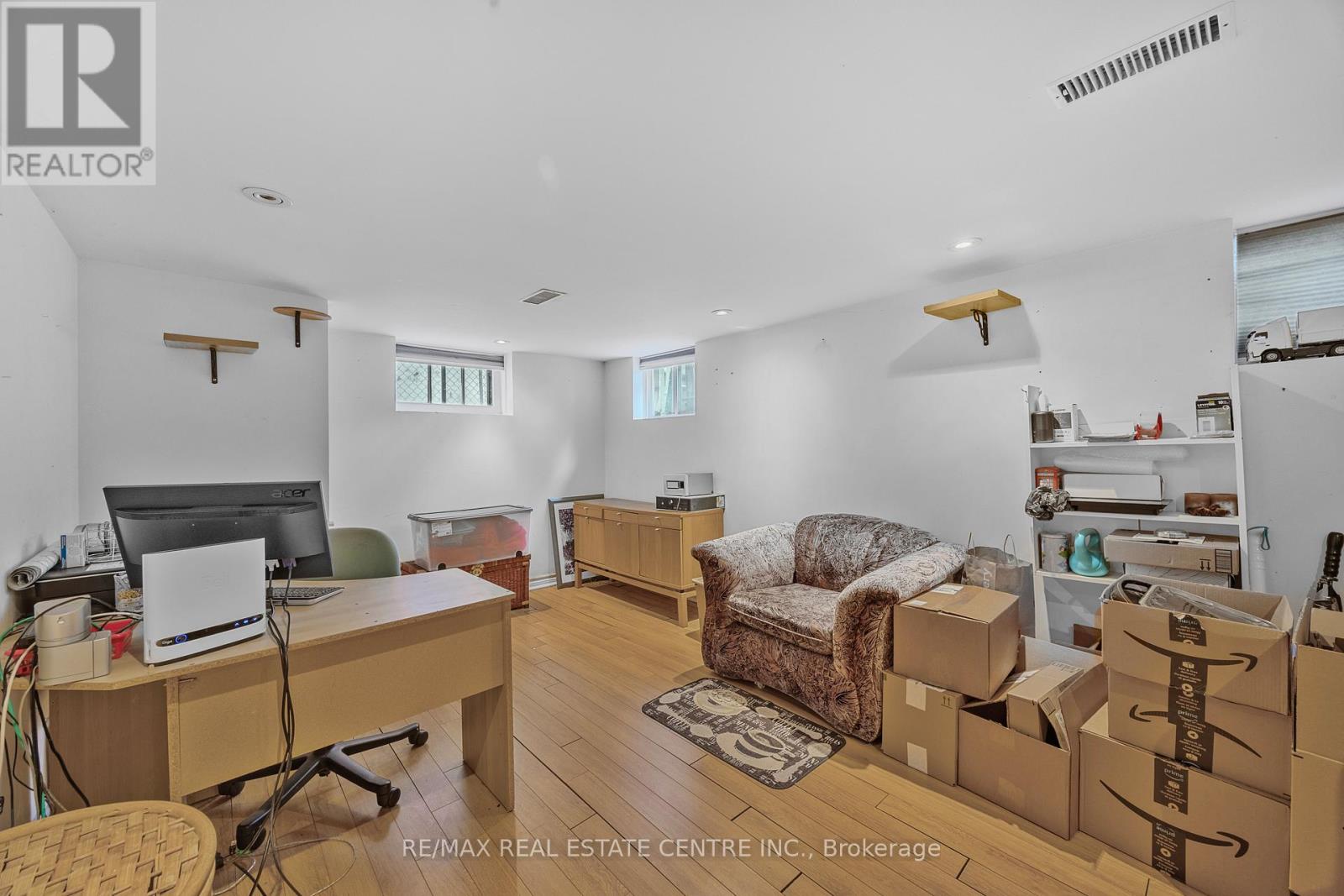 15 Cliff Street, Toronto, Ontario  M6N 4L7 - Photo 30 - W12959420