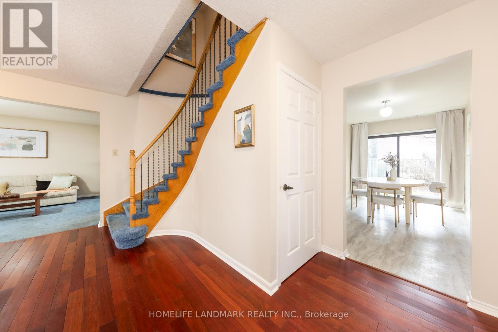 2593 Gazebo Court, Mississauga, Ontario L5L 3M8 - Photo 11 - W12959438