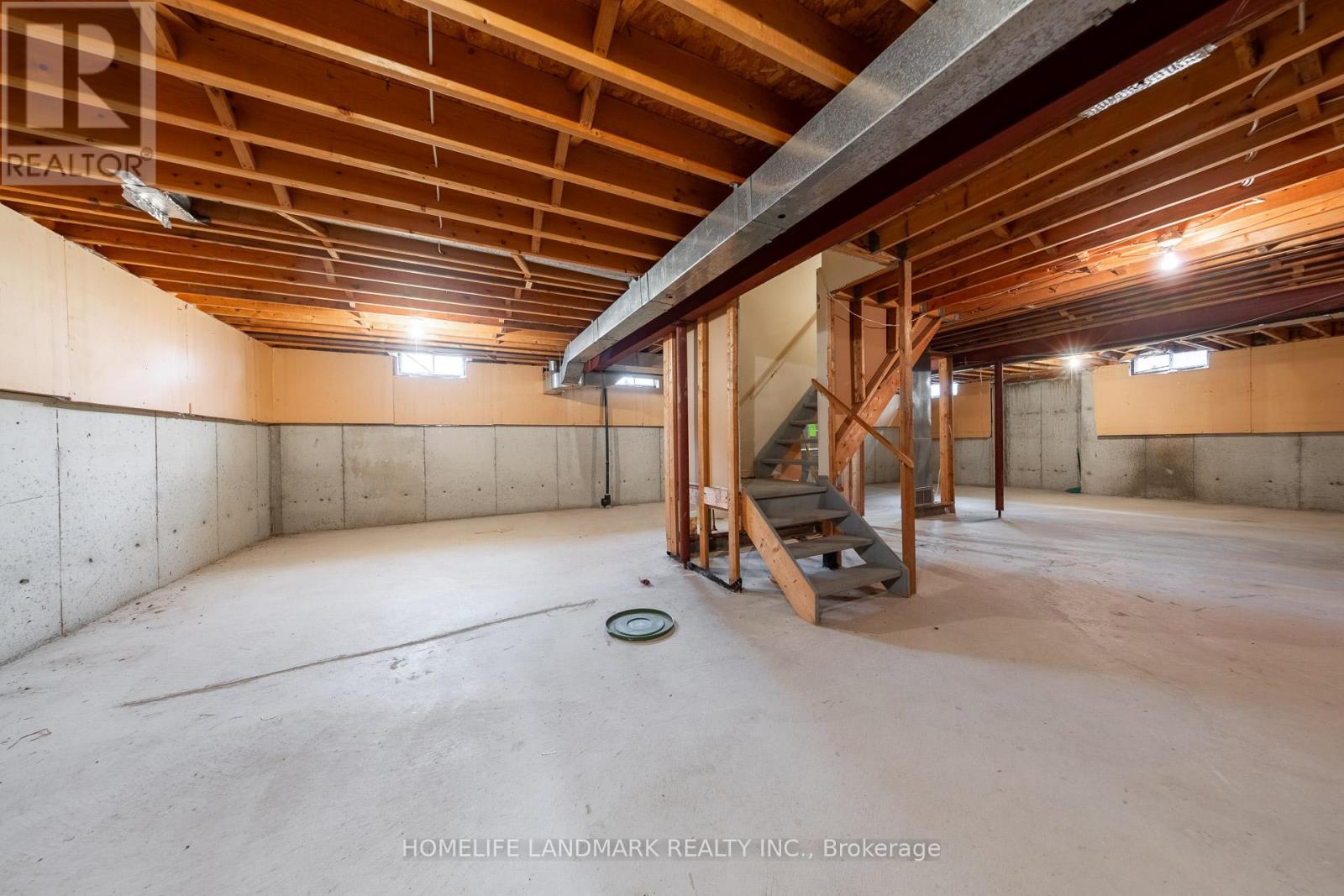 2593 Gazebo Court, Mississauga, Ontario L5L 3M8 - Photo 32 - W12959438