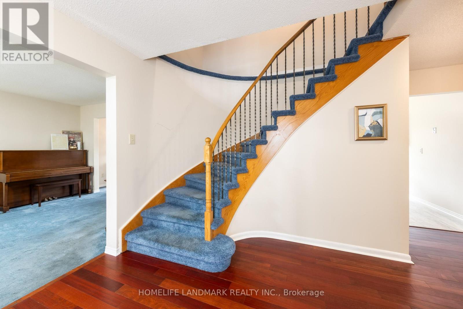 2593 Gazebo Court, Mississauga, Ontario L5L 3M8 - Photo 6 - W12959438