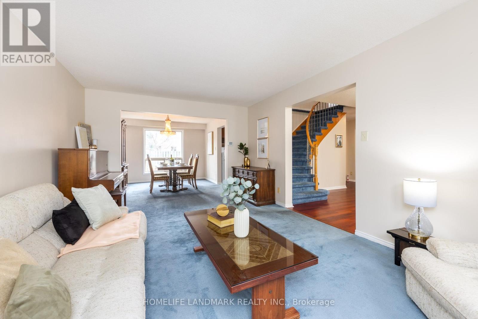 2593 Gazebo Court, Mississauga, Ontario L5L 3M8 - Photo 9 - W12959438