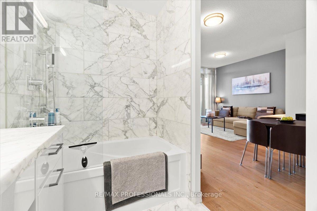 1903 - 90 Park Lawn Road, Toronto, Ontario  M8Y 0B6 - Photo 15 - W12959450