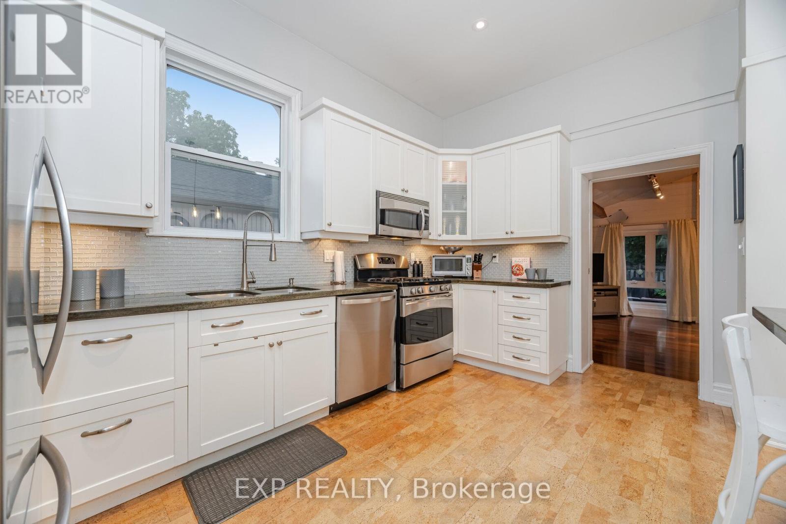 51 Chapel Street, Brampton, Ontario  L6W 2H5 - Photo 12 - W12959454