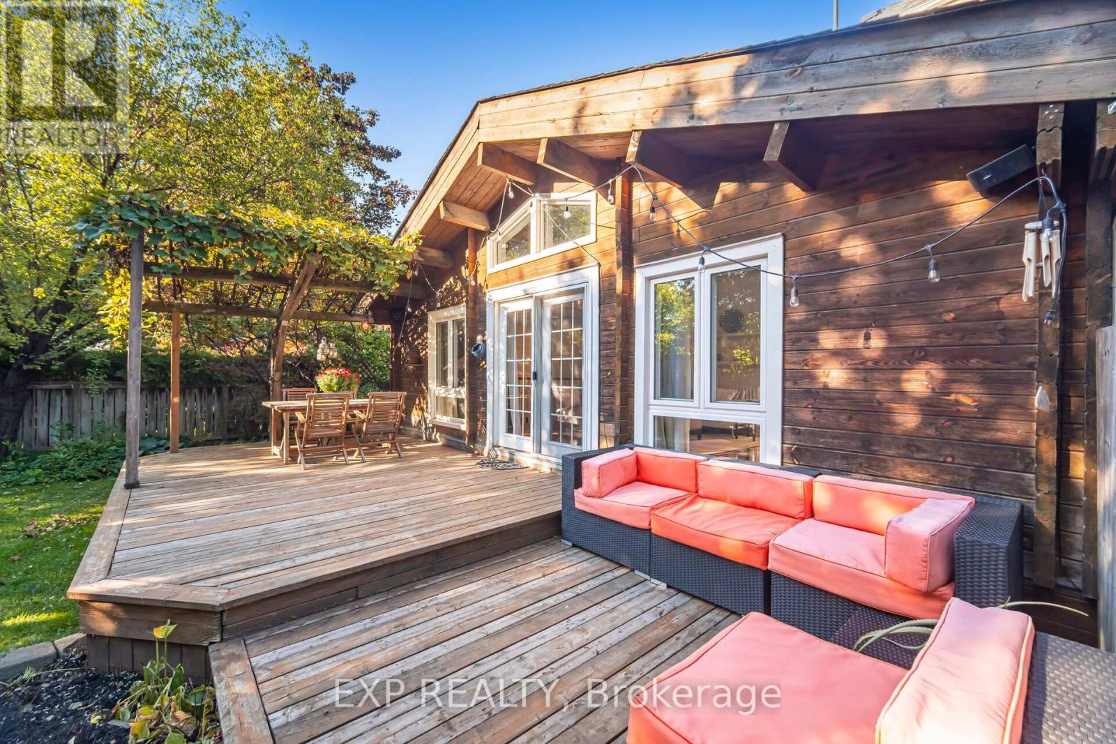 51 Chapel Street, Brampton, Ontario  L6W 2H5 - Photo 35 - W12959454