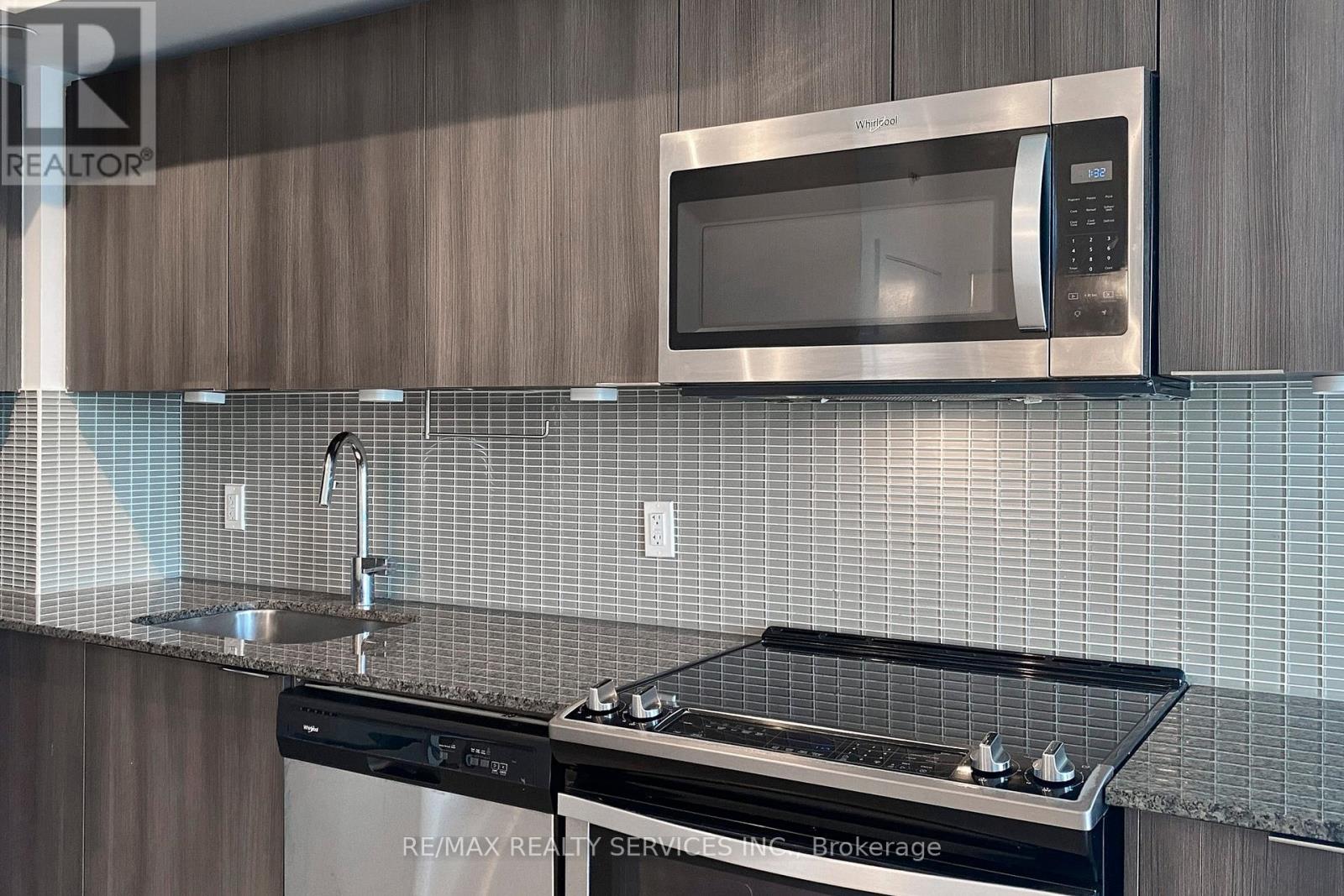 2006 - 20 Shore Breeze Drive, Toronto, Ontario  M8V 0C7 - Photo 14 - W12959456