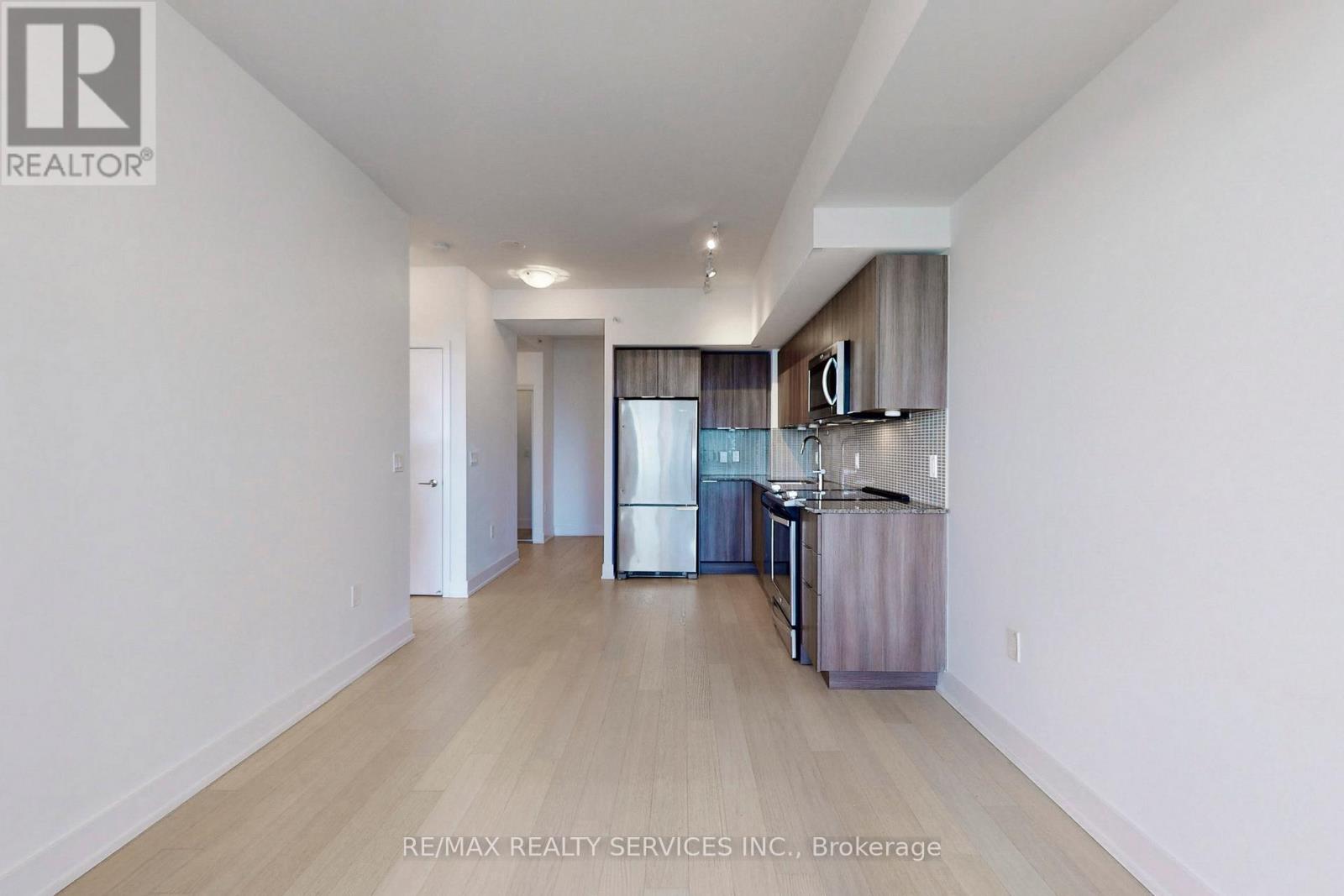 2006 - 20 Shore Breeze Drive, Toronto, Ontario  M8V 0C7 - Photo 7 - W12959456