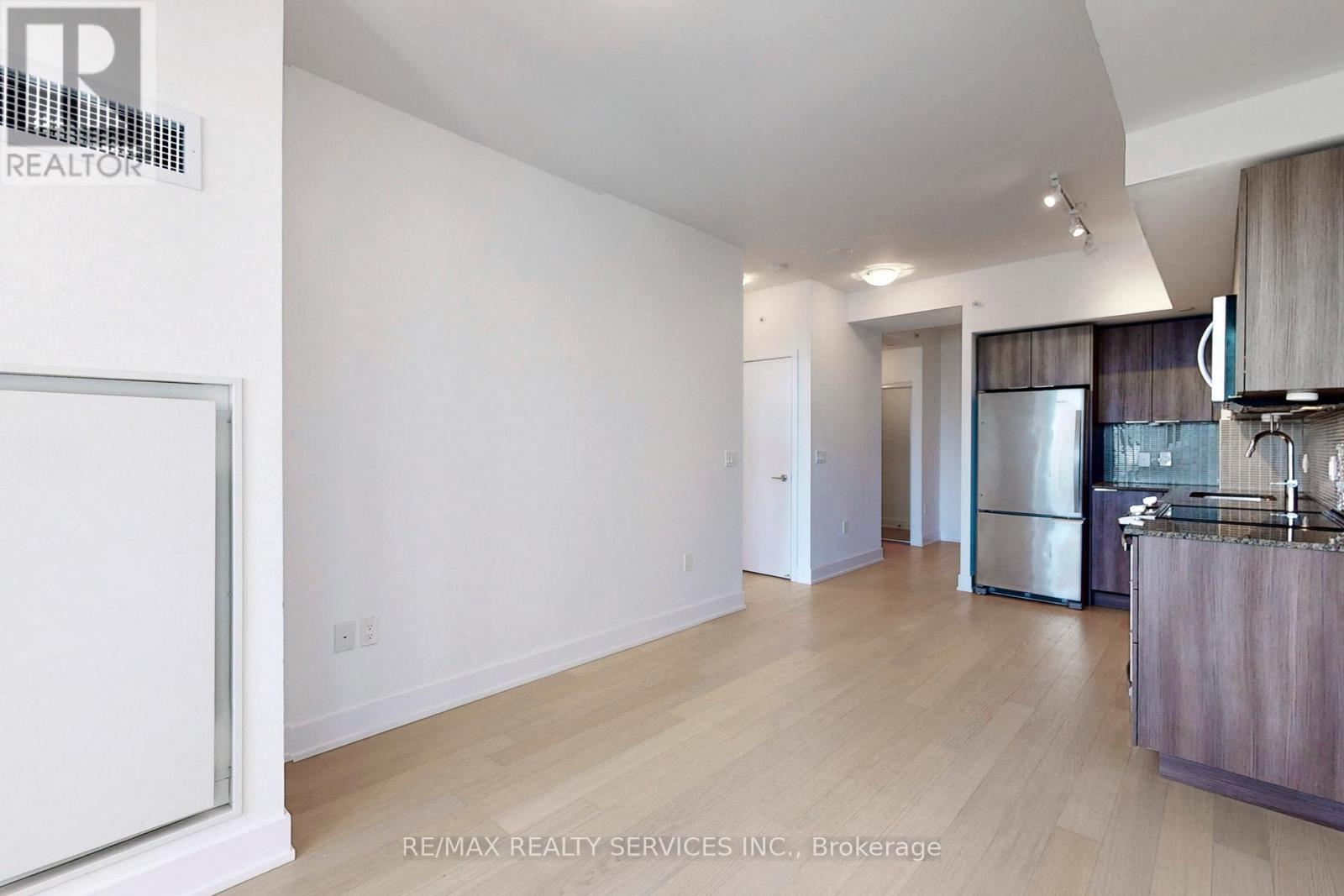 2006 - 20 Shore Breeze Drive, Toronto, Ontario  M8V 0C7 - Photo 8 - W12959456