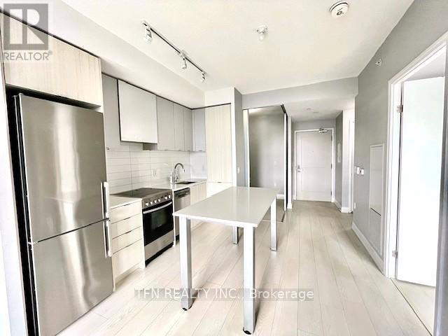 823 - 10 GIBBS ROAD, Toronto, Ontario