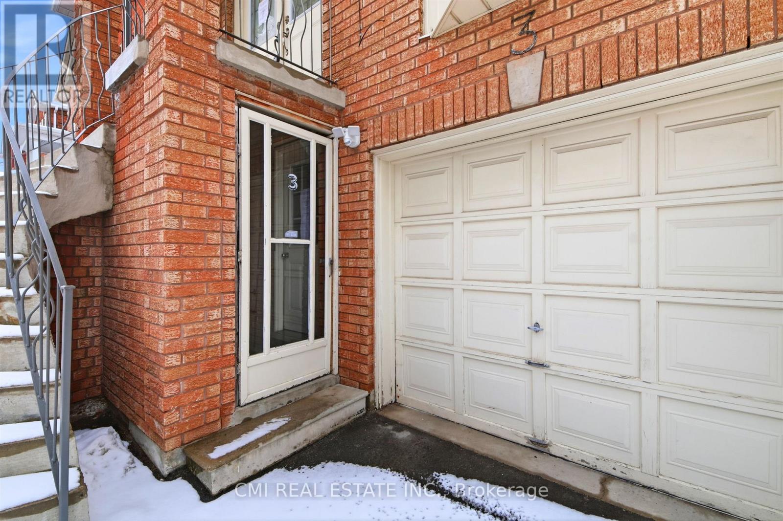 3 Forest Point Drive, Toronto, Ontario  M6M 5E8 - Photo 3 - W12959522