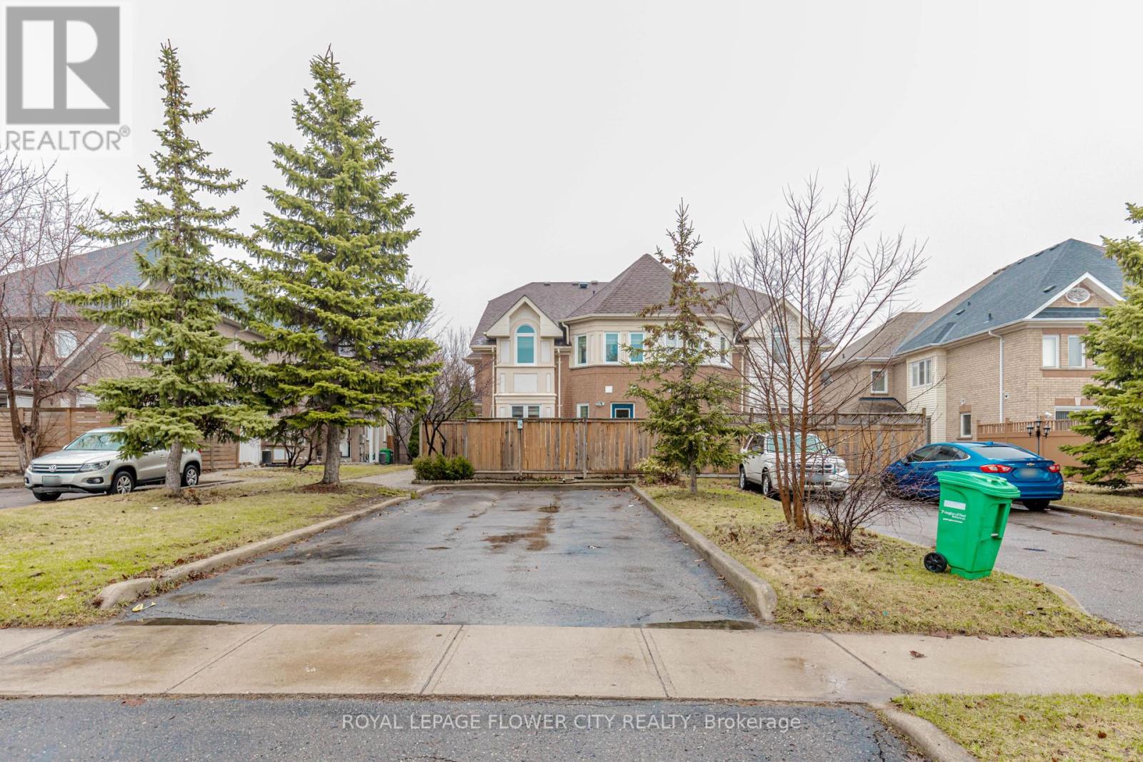 194 PRESSED BRICK DRIVE, Brampton, Ontario