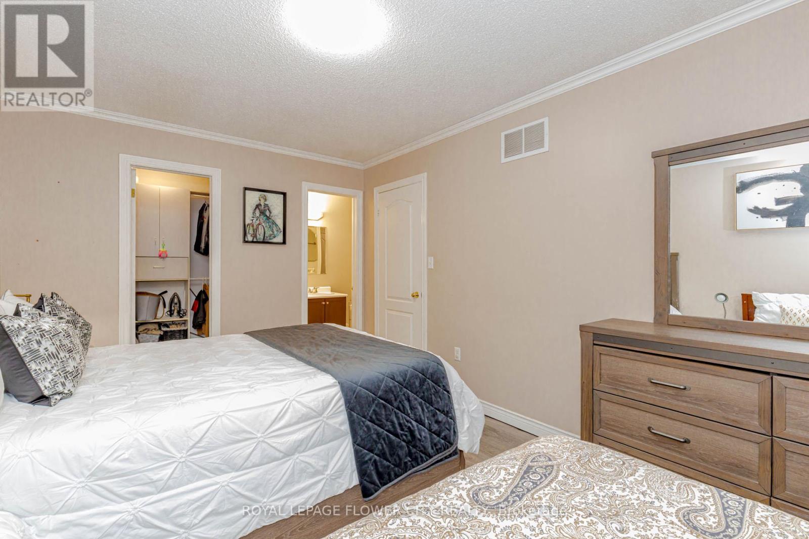 194 Pressed Brick Drive, Brampton, Ontario  L6V 4K7 - Photo 29 - W12959536