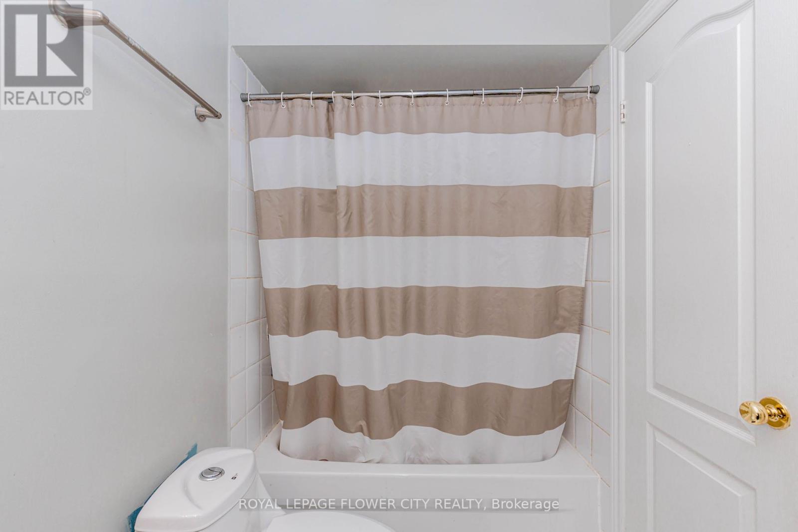 194 Pressed Brick Drive, Brampton, Ontario  L6V 4K7 - Photo 34 - W12959536