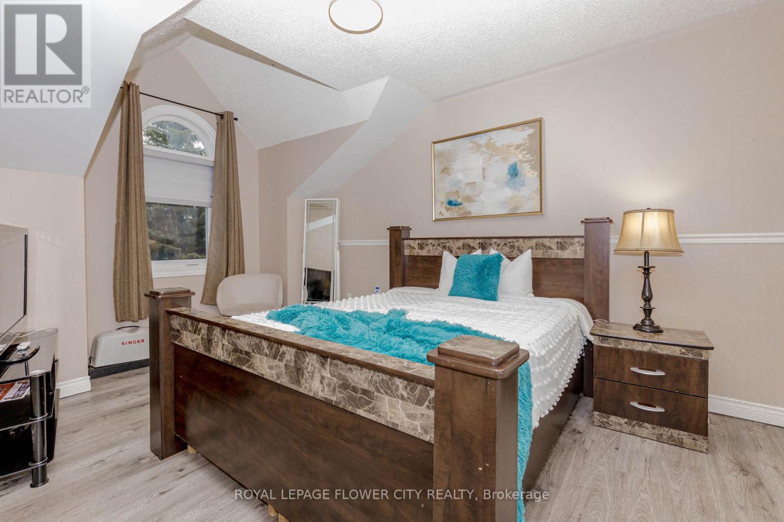 194 Pressed Brick Drive, Brampton, Ontario  L6V 4K7 - Photo 39 - W12959536