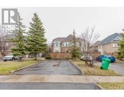 194 PRESSED BRICK DRIVE, Brampton, Ontario