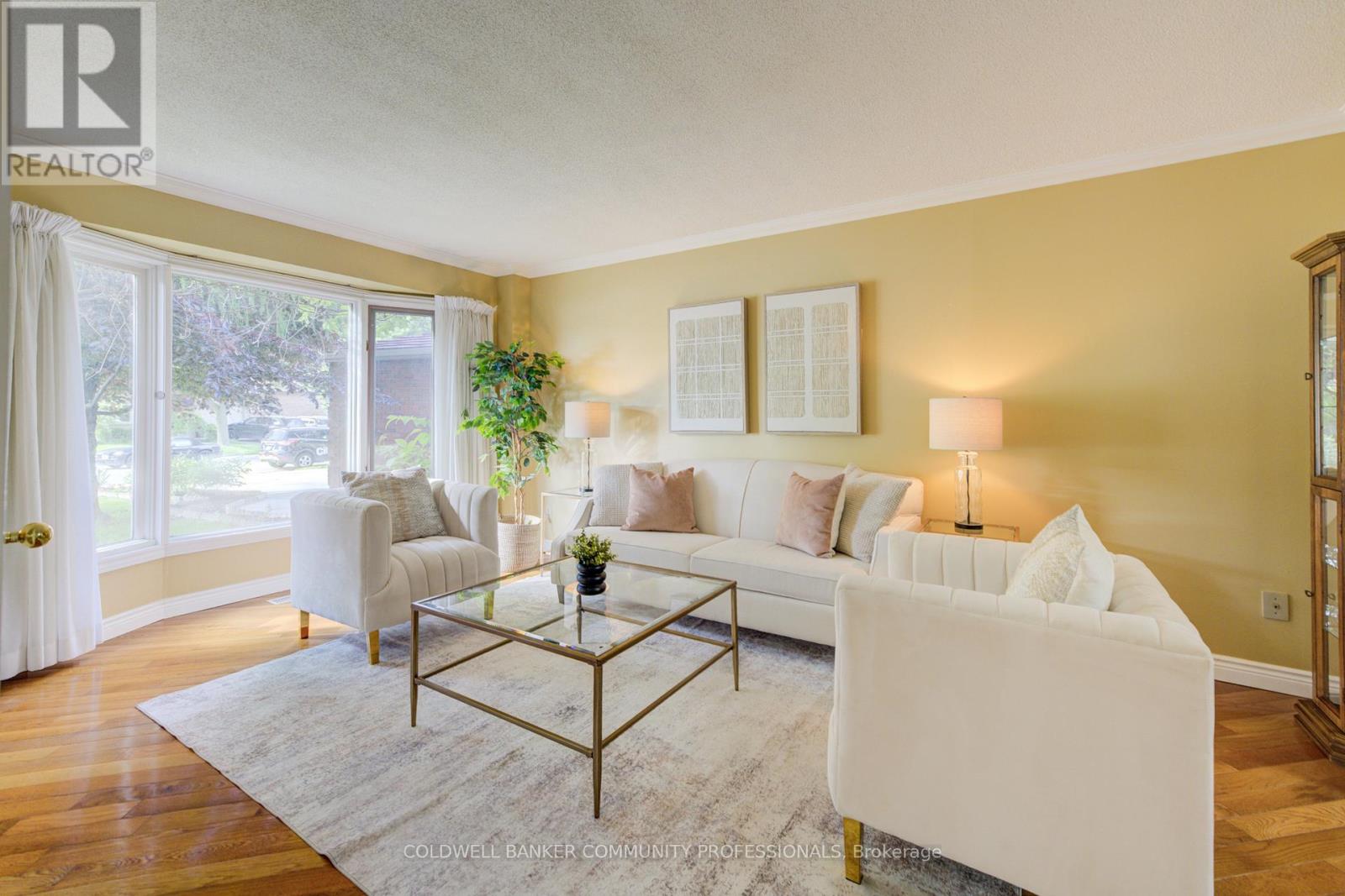 466 Dicenzo Drive, Hamilton, Ontario  L9B 2C4 - Photo 6 - X12959398