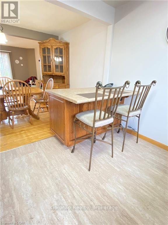 13 - 201 Silvercreek Parkway N, Guelph, Ontario  N1H 3T4 - Photo 8 - X12959562