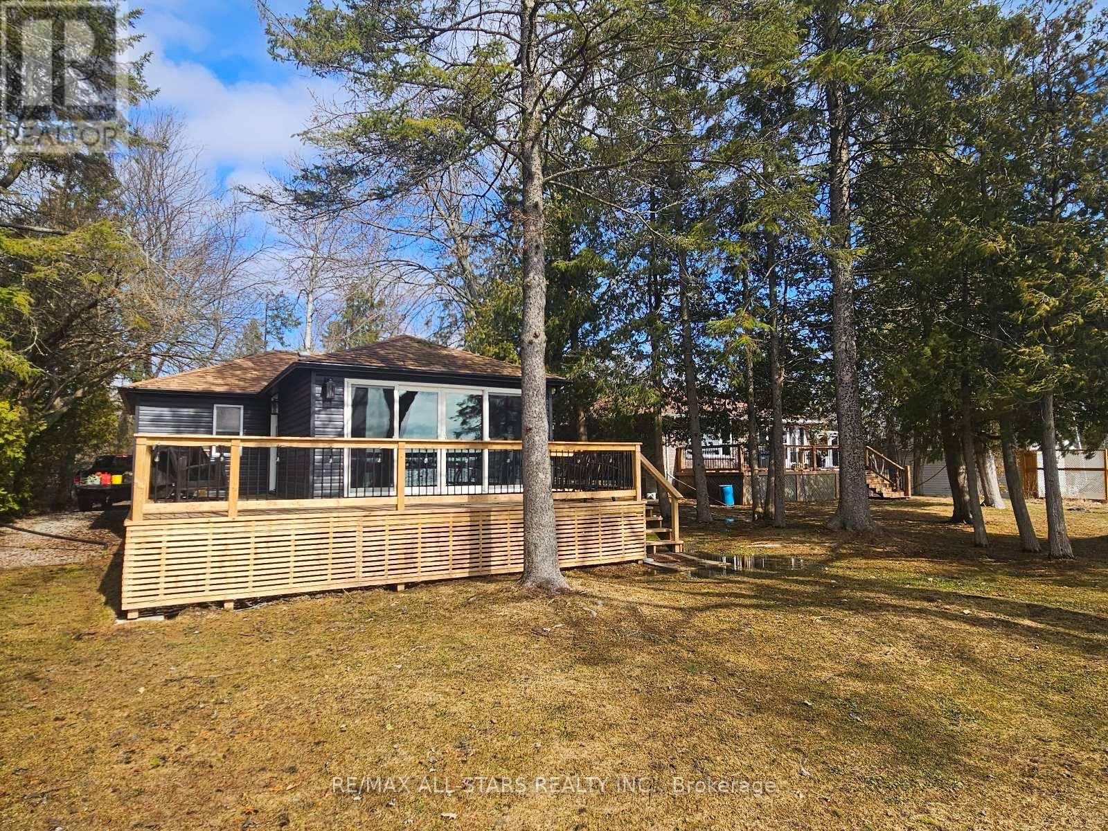 112 Sturgeon Glen Road, Kawartha Lakes, Ontario  K0M 1N0 - Photo 3 - X12900226