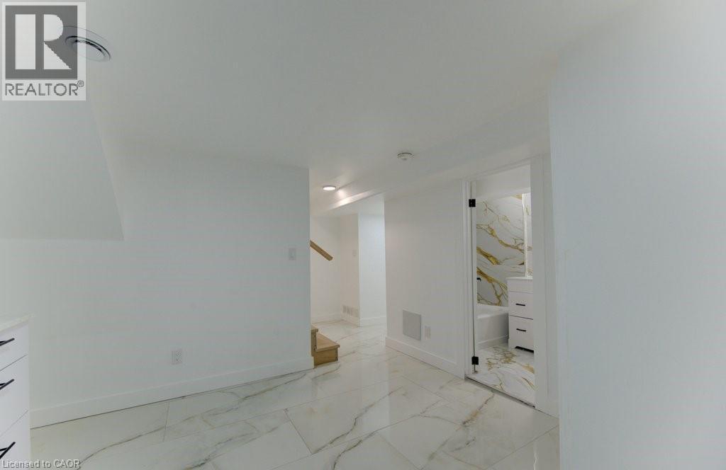 80 Lancaster Street W, Kitchener, Ontario  N2H 4T6 - Photo 34 - 40817046