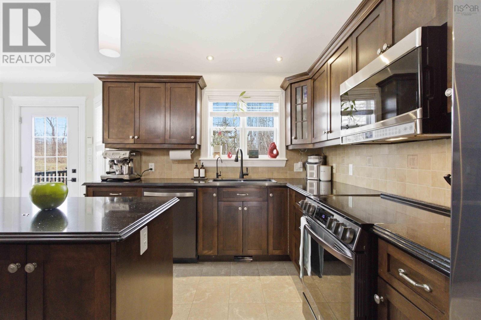 301 Preakness Crescent, Fall River, Nova Scotia  B2T 1W8 - Photo 12 - 202606354