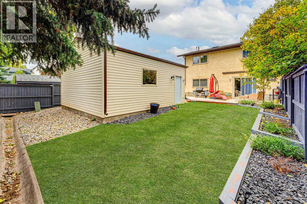 7 Woodmont Rise SW, Calgary, Alberta  T2W 4L4 - Photo 50 - A2298701