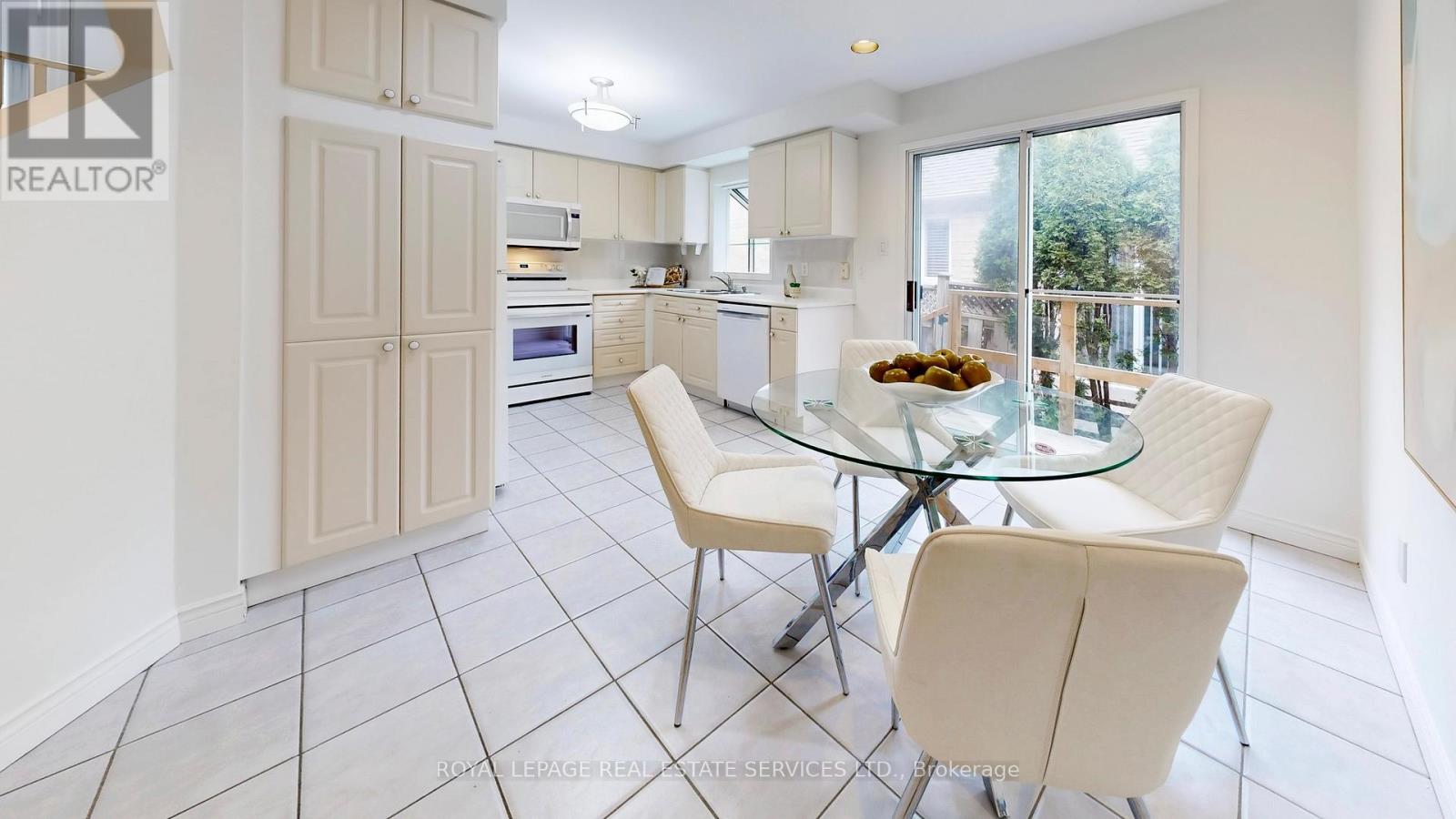 107 Roseborough Crescent, Vaughan, Ontario  L4J 4V2 - Photo 15 - N12959476