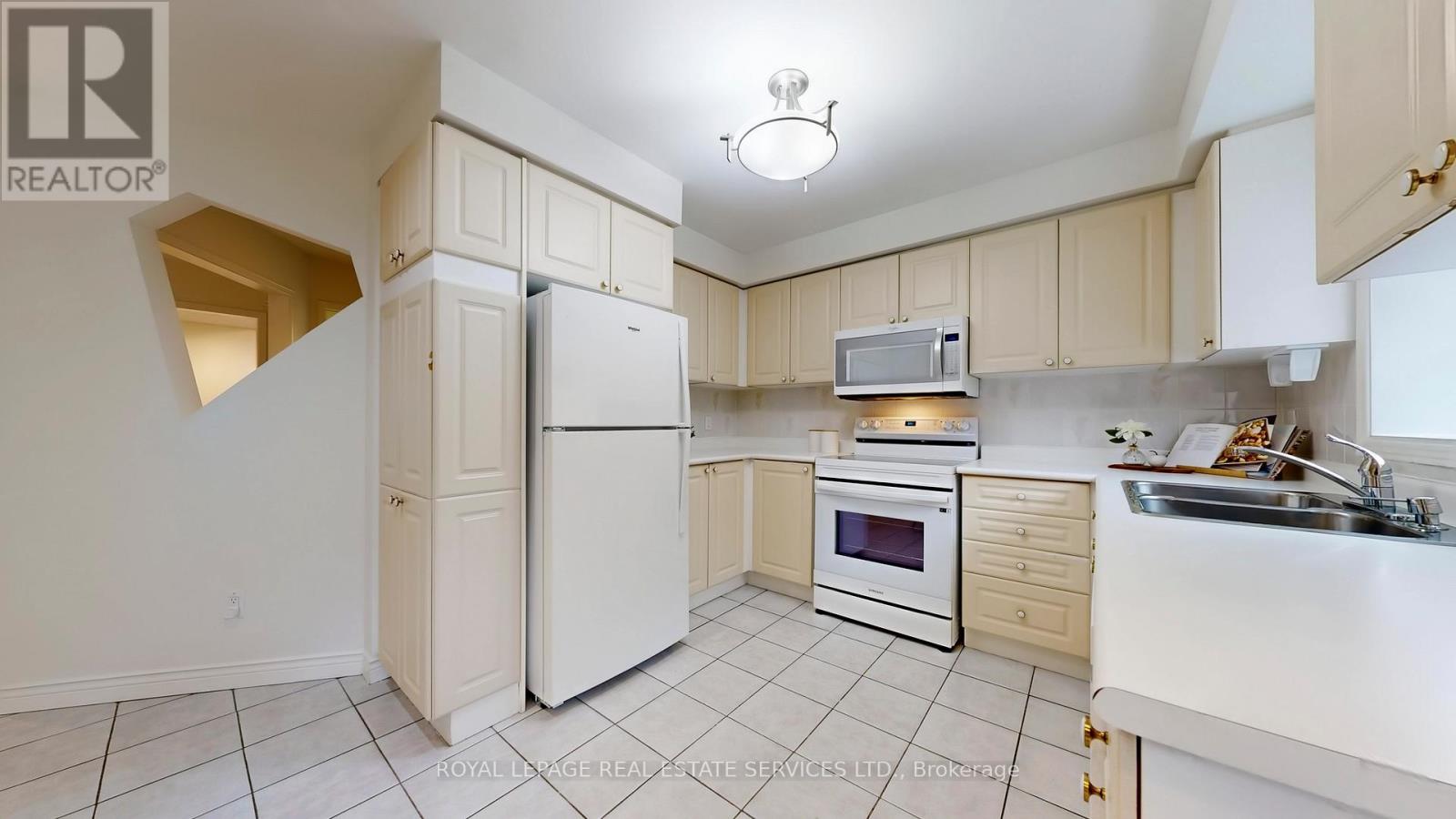 107 Roseborough Crescent, Vaughan, Ontario  L4J 4V2 - Photo 11 - N12959476