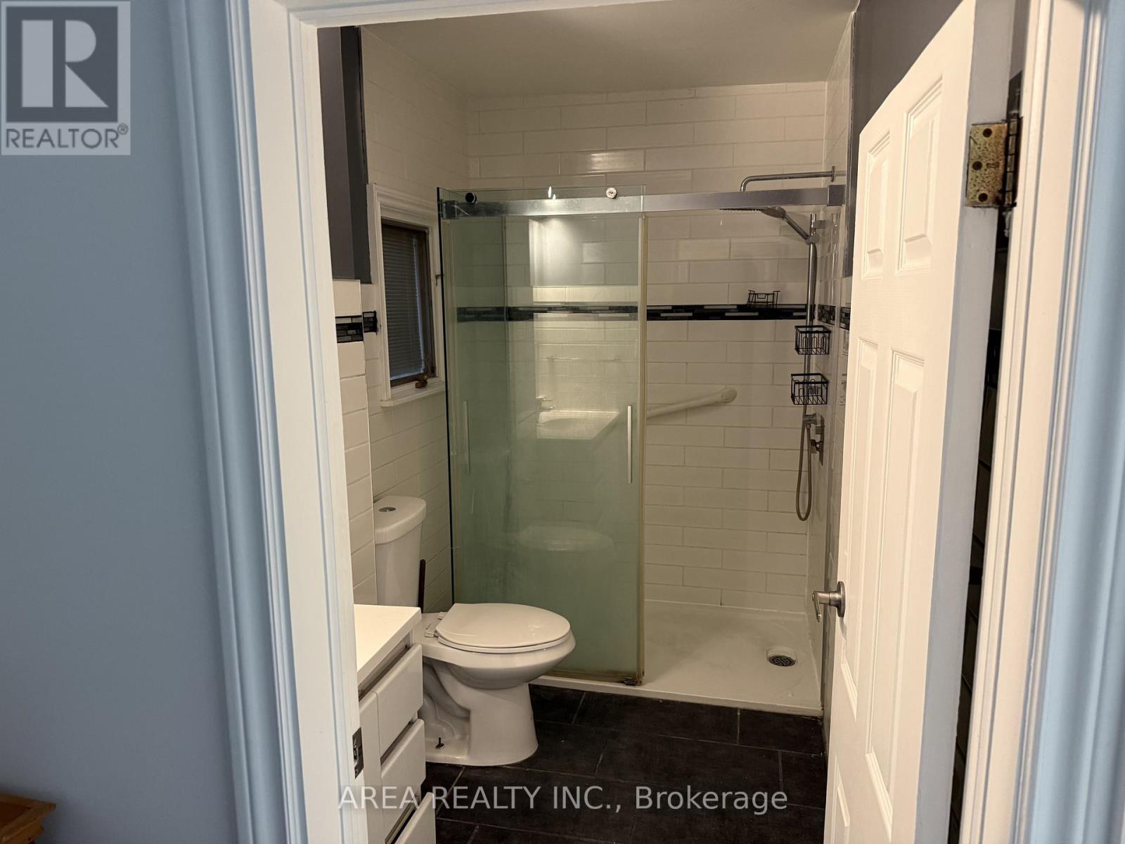 Main - 39 Rosethorn Avenue, Toronto, Ontario  M6N 3K7 - Photo 10 - W12921674